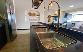 Luxor Double Aluguel Por Temporada Com Varanda Gourmet Contendo Churrasqueira E Frigobar, Vista Panoramica Da Ponta Verde! 2 Quartos Com Split, 2 Banheiros E Uma Banheira De Hidromassagem Na Suite Do Apartamento!